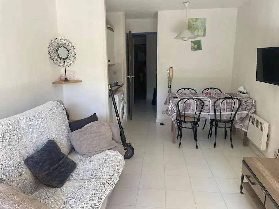 Appartement rdc en résidence avec piscine Cannes 0*,  France