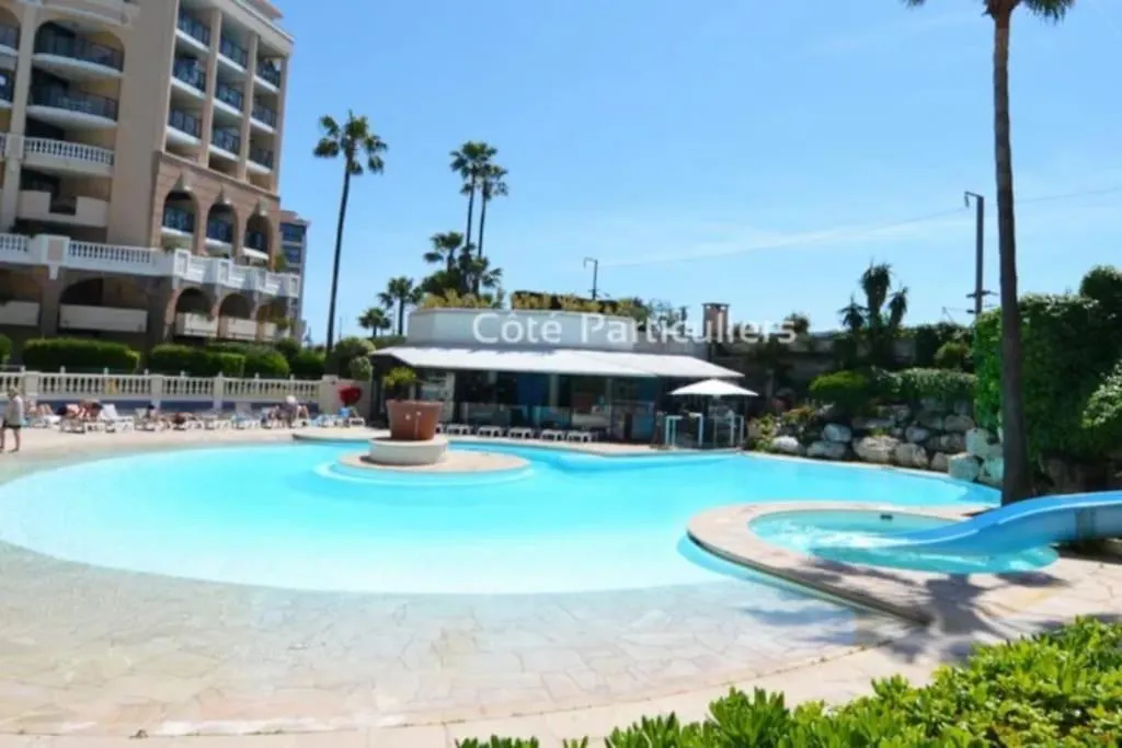 Apartment Appartement Rdc En Residence Avec Piscine Cannes